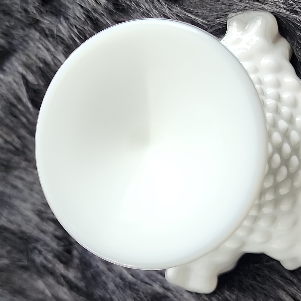 FENTON LARGE WHITE MILK GLASS HOBNAIL COMPOTE PEDESTAL DISH . - Picture 5 of 7